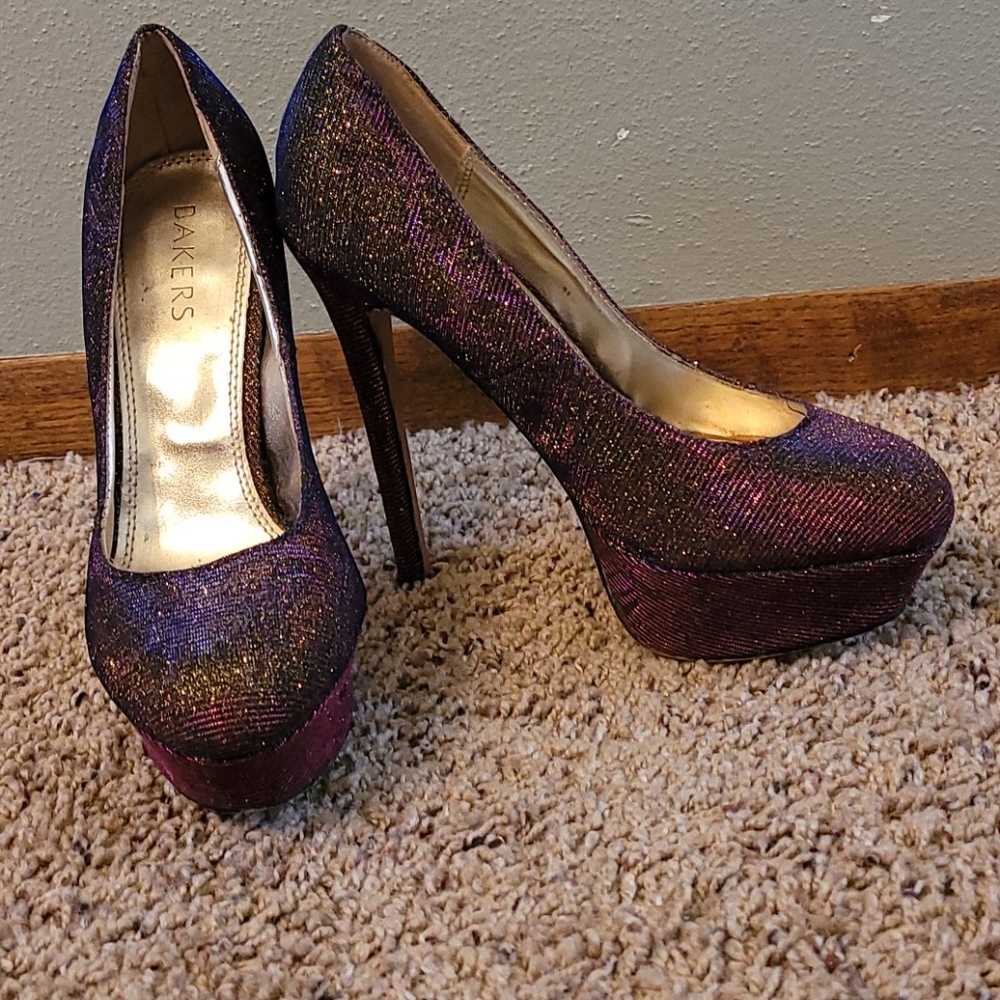 💖💛💜 Bakers Nikka pearlescent sparkly heels